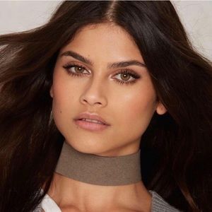 New Nasty Gal Beige Mathilde Vegan Suede Choker